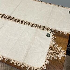 Elaine Brand fancy linen doilies set of three, vintage